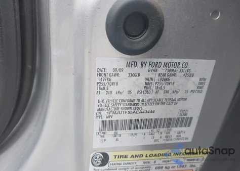 2010 Ford Expedition Xlt z USA, uszkodzony, nr VIN 1FMJU1F55AEA43444